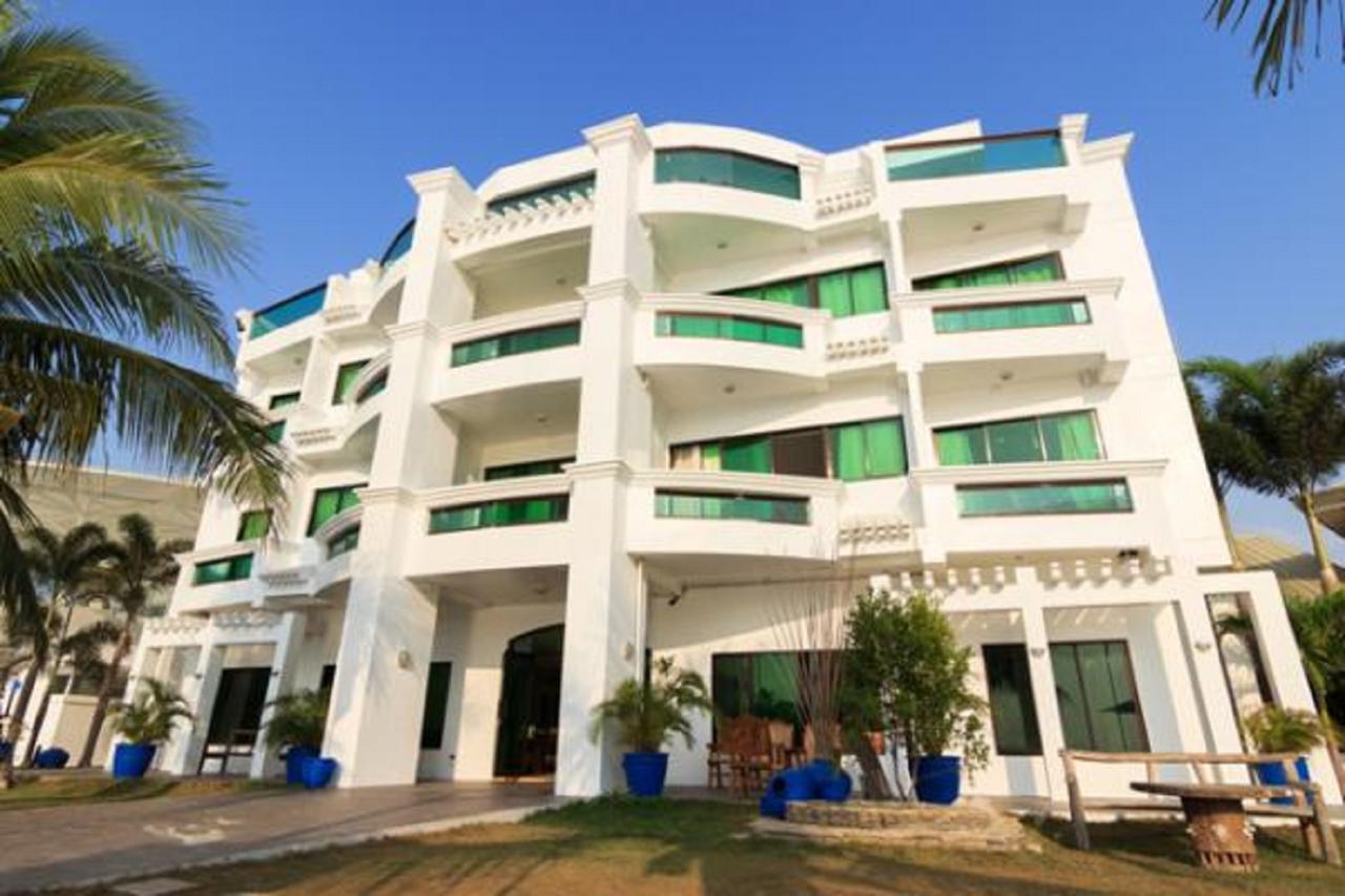 Hôtel Vitalis White Sands à Santiago  Extérieur photo